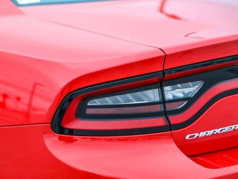 Used 2022 Dodge Charger SXT w/ Leather Interior Group image 9