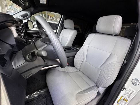 Certified 2025 Toyota Tundra SR5 AWD/4WD image 25