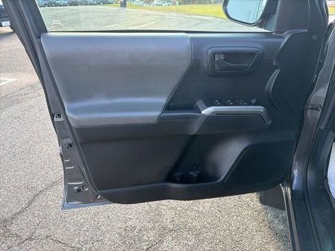 Used 2021 Toyota Tacoma SR5 image 11
