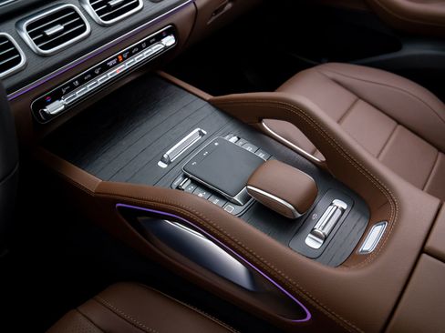 New 2026 Mercedes-Benz GLS 450 GLS 450 image 13