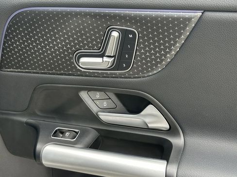 Certified 2025 Mercedes-Benz GLA 250 image 16