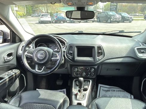 Used 2019 Jeep Compass Latitude AWD/4WD image 13
