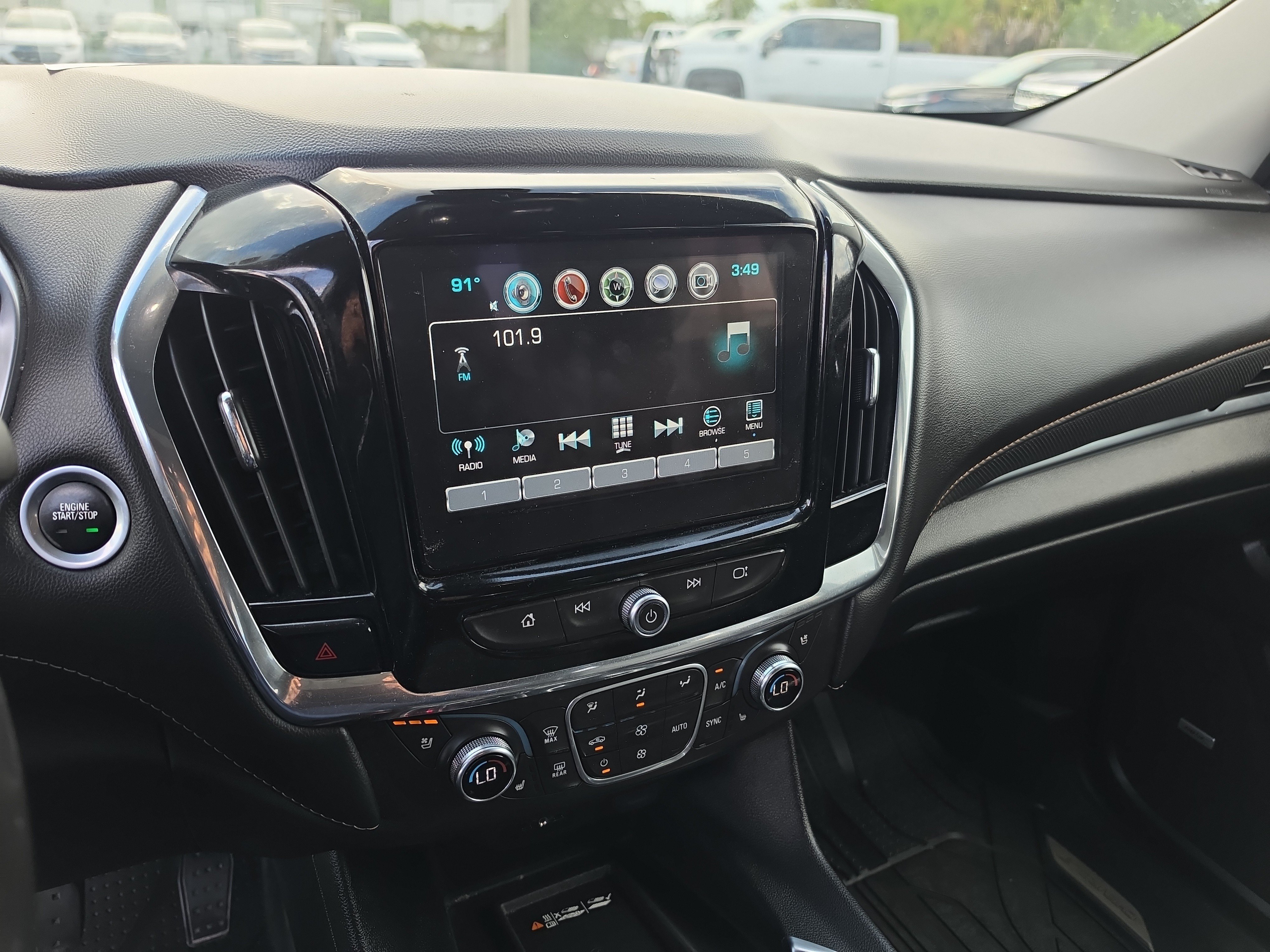 Certified 2019 Chevrolet Traverse Premier w/ Redline Edition AWD/4WD image 26