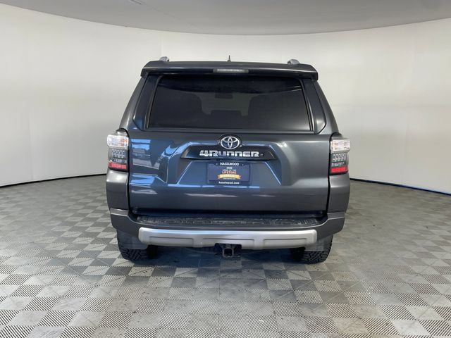 Used 2018 Toyota 4Runner TRD Off-Road AWD/4WD image 16