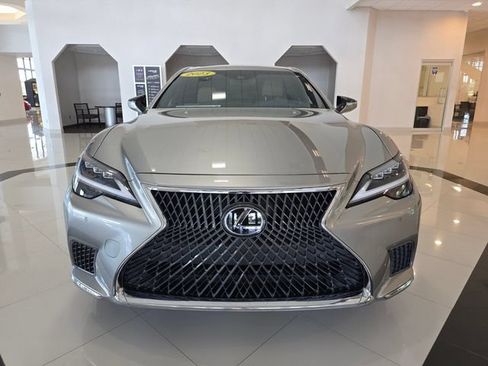 Used 2023 Lexus LS 500 w/ Accessory Package (Z1) RWD image 8