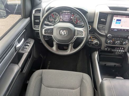 Used 2022 RAM 1500 Big Horn AWD/4WD image 16