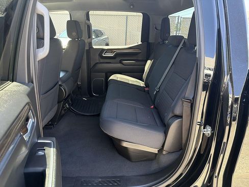 Used 2022 Chevrolet Silverado 1500 LT RWD image 24