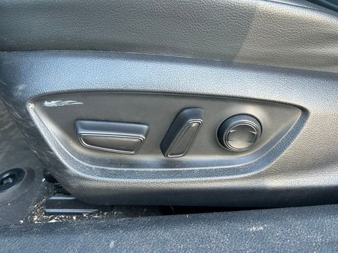 Used 2024 Toyota Camry SE image 16