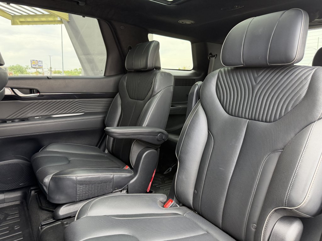 Used 2023 Hyundai Palisade Calligraphy w/ Cargo Package FWD image 33