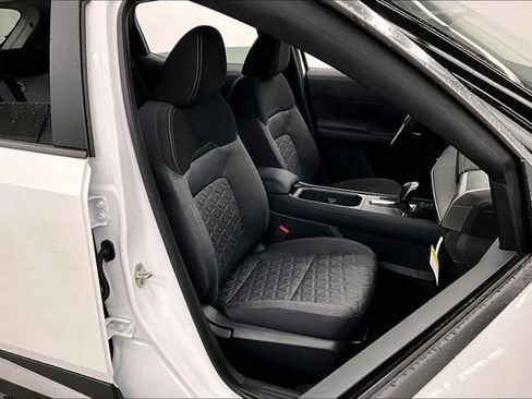 New 2026 Nissan Kicks SV w/ Cold Weather Package FWD image 36