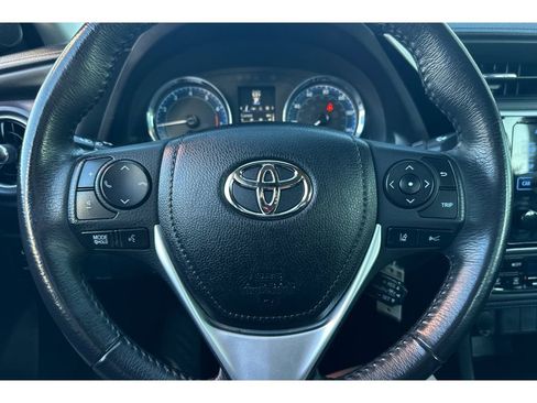 Used 2017 Toyota Corolla SE w/ Carpet Mat Package (TMS) image 22