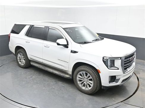Used 2022 GMC Yukon SLT w/ SLT Premium Package image 1