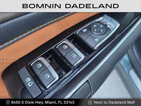 Used 2022 Kia Sorento SX Prestige w/ Rust Color Package image 17