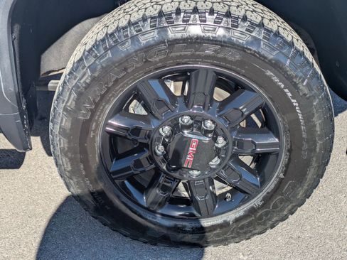 Used 2024 GMC Sierra 2500 AT4 w/ AT4 Premium Plus Package image 31