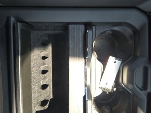 Used 2024 RAM 2500 Limited image 46