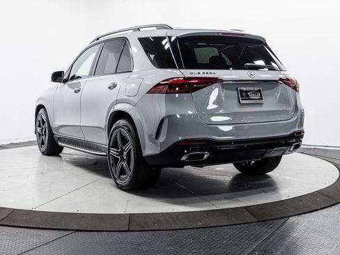 Certified 2025 Mercedes-Benz GLE 450e 4MATIC w/ AMG Line Interior image 29