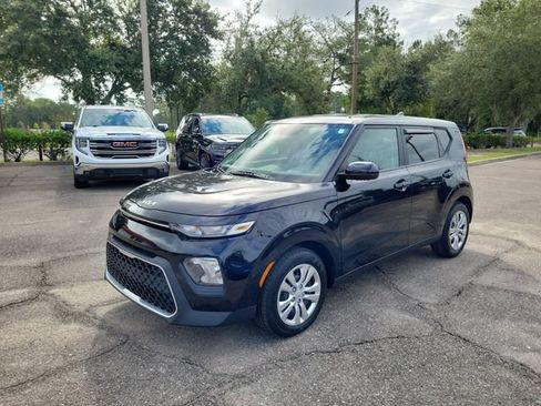 Used 2022 Kia Soul LX FWD image 4