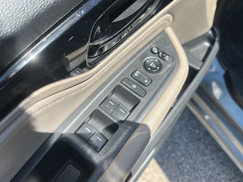 Used 2018 Honda Odyssey Elite image 11