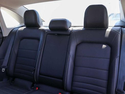 Certified 2024 Volkswagen Jetta SE FWD image 18