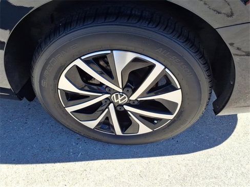 Used 2024 Volkswagen Jetta S image 19