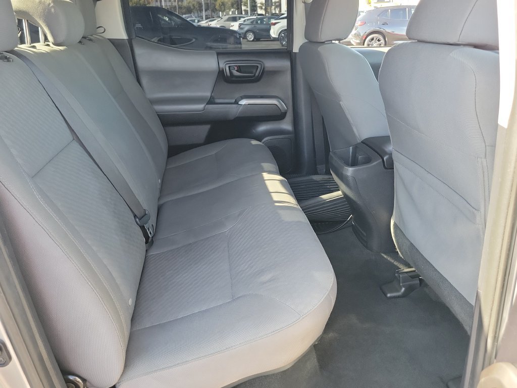 Used 2020 Toyota Tacoma SR5 RWD image 21