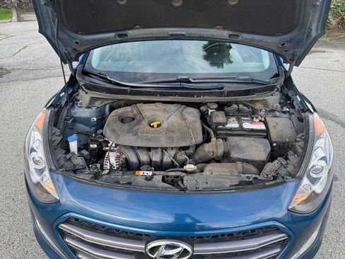 Used 2016 Hyundai Elantra GT w/ Option Group 02 image 39