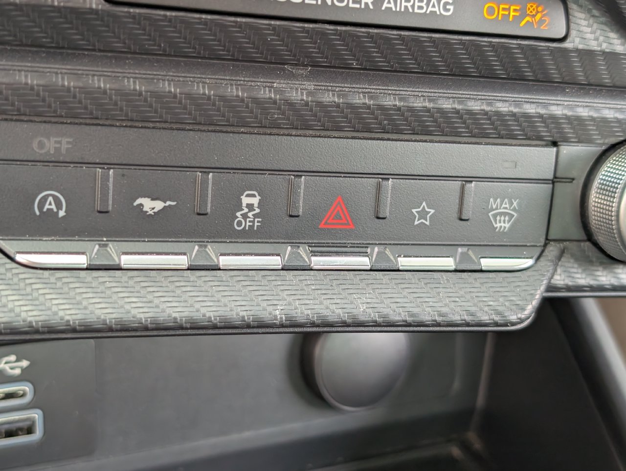 Used 2025 Ford Mustang GT RWD image 16