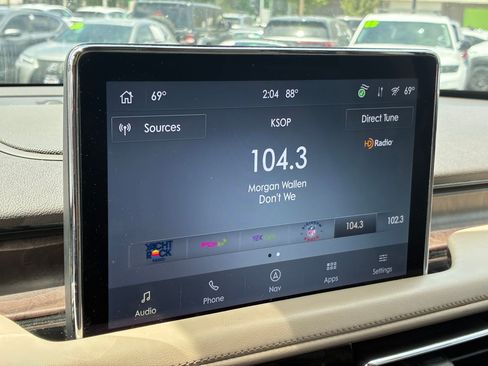 Used 2023 Lincoln Aviator Reserve w/ Equipment Group 201A AWD/4WD image 23