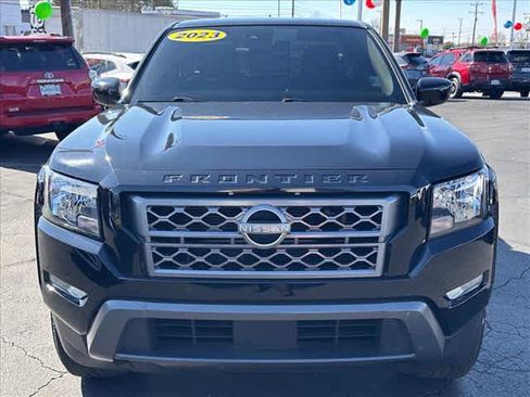 Used 2023 Nissan Frontier SV w/ SV Convenience Package image 6