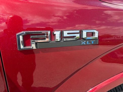 Used 2018 Ford F150 XLT w/ Equipment Group 302A Luxury AWD/4WD image 9