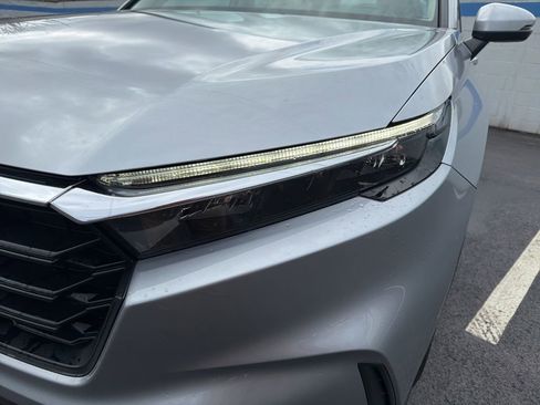 Certified 2023 Honda CR-V LX image 9