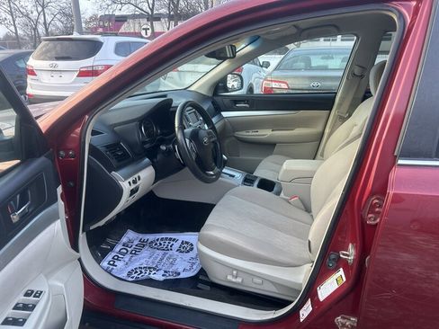 Used 2014 Subaru Outback 2.5i Premium image 9