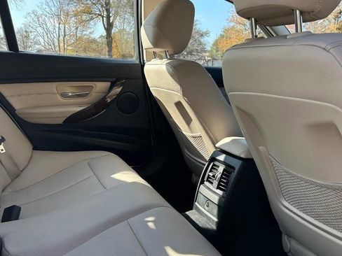 Used 2015 BMW 320i Sedan image 44