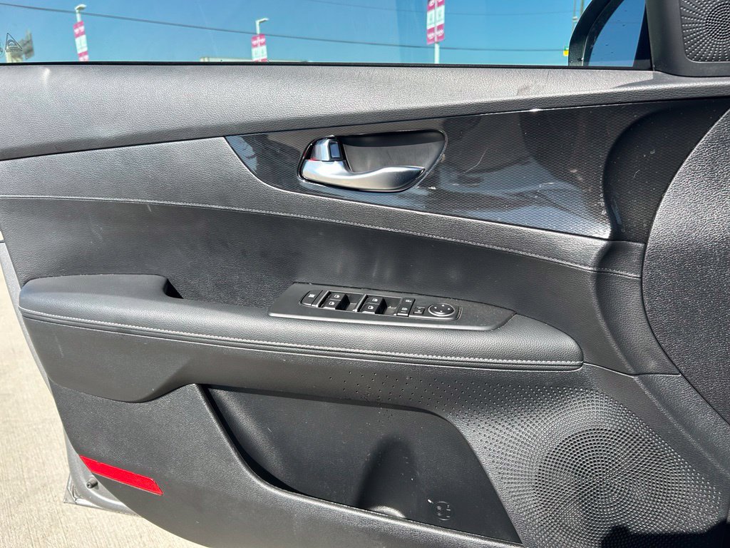 Used 2024 Kia Forte GT-Line FWD image 17