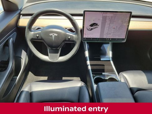 Used 2018 Tesla Model 3 Long Range RWD image 11