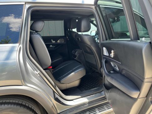 Used 2020 Mercedes-Benz GLS 450 4MATIC image 14