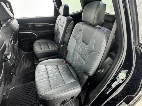 Used 2025 Kia Telluride SX Prestige X-Pro AWD/4WD image 12