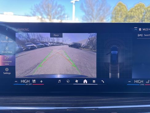 Certified 2024 BMW X5 xDrive40i w/ M Sport Package image 25