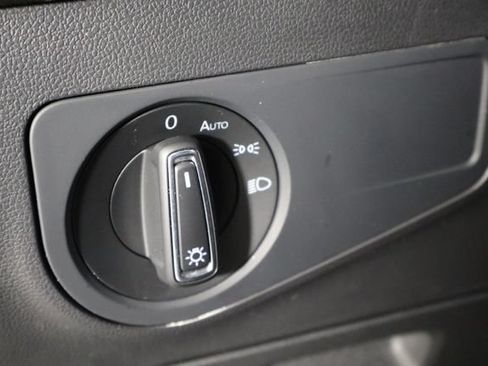 Used 2023 Volkswagen Tiguan SE FWD image 21