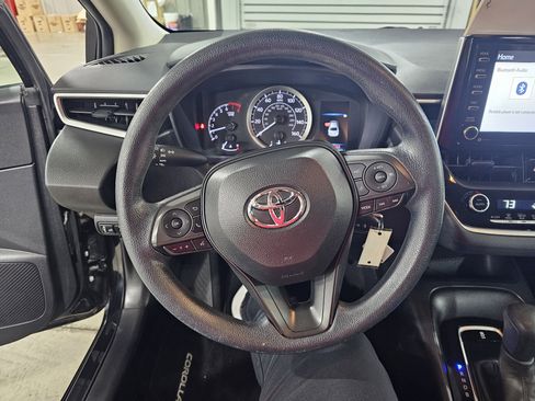 Used 2021 Toyota Corolla LE w/ Carpet Mat Package (TMS) image 18