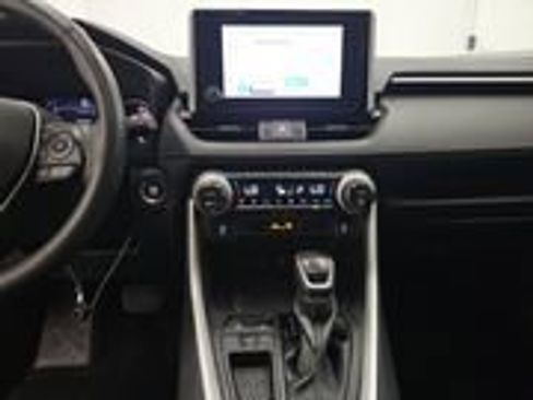 Used 2023 Toyota RAV4 XLE Premium FWD image 9