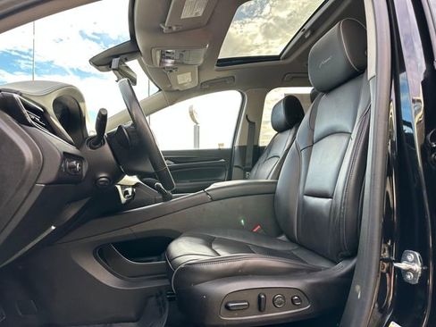 Used 2021 Buick Enclave Avenir w/ Avenir Technology Package AWD/4WD image 10