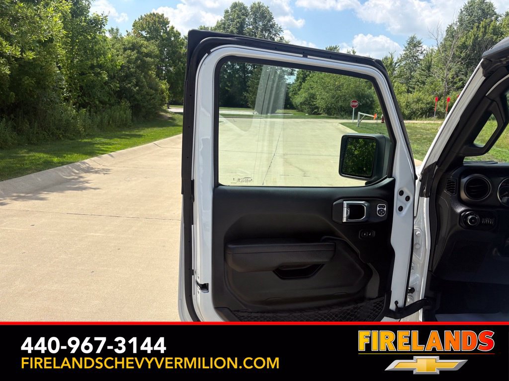 Used 2022 Jeep Wrangler Unlimited Sport AWD/4WD image 14