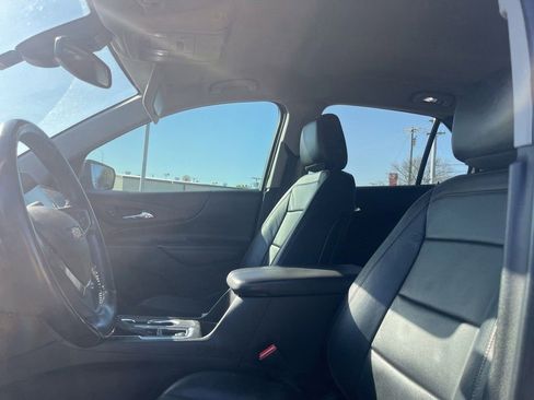 Used 2019 Chevrolet Equinox Premier image 7