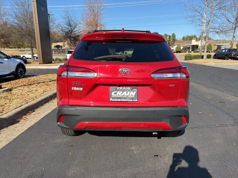 Used 2023 Toyota Corolla Cross LE image 6