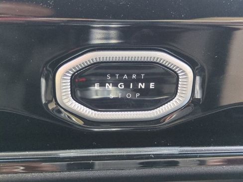 New 2026 Jeep Grand Cherokee L Limited RWD image 31