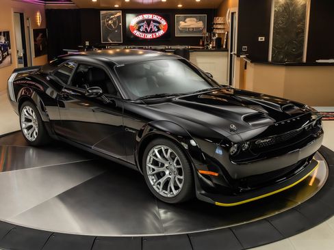 Used 2023 Dodge Challenger SRT Hellcat Redeye RWD image 9