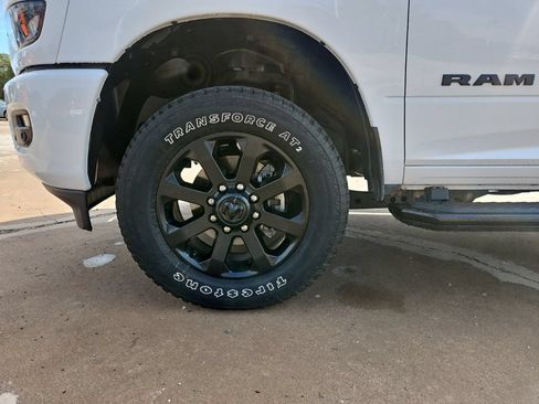 Used 2025 RAM 2500 Big Horn AWD/4WD image 7