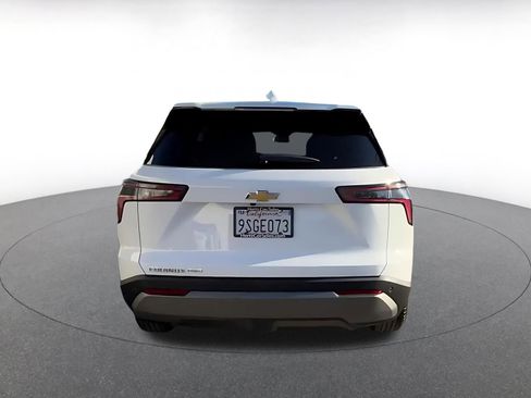 Used 2025 Chevrolet Equinox LT image 12