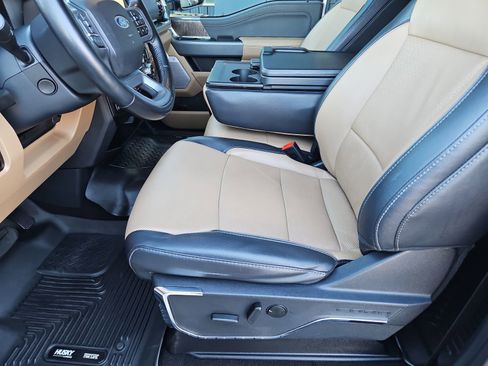 Used 2023 Ford F250 Lariat w/ Sport Appearance Package image 13